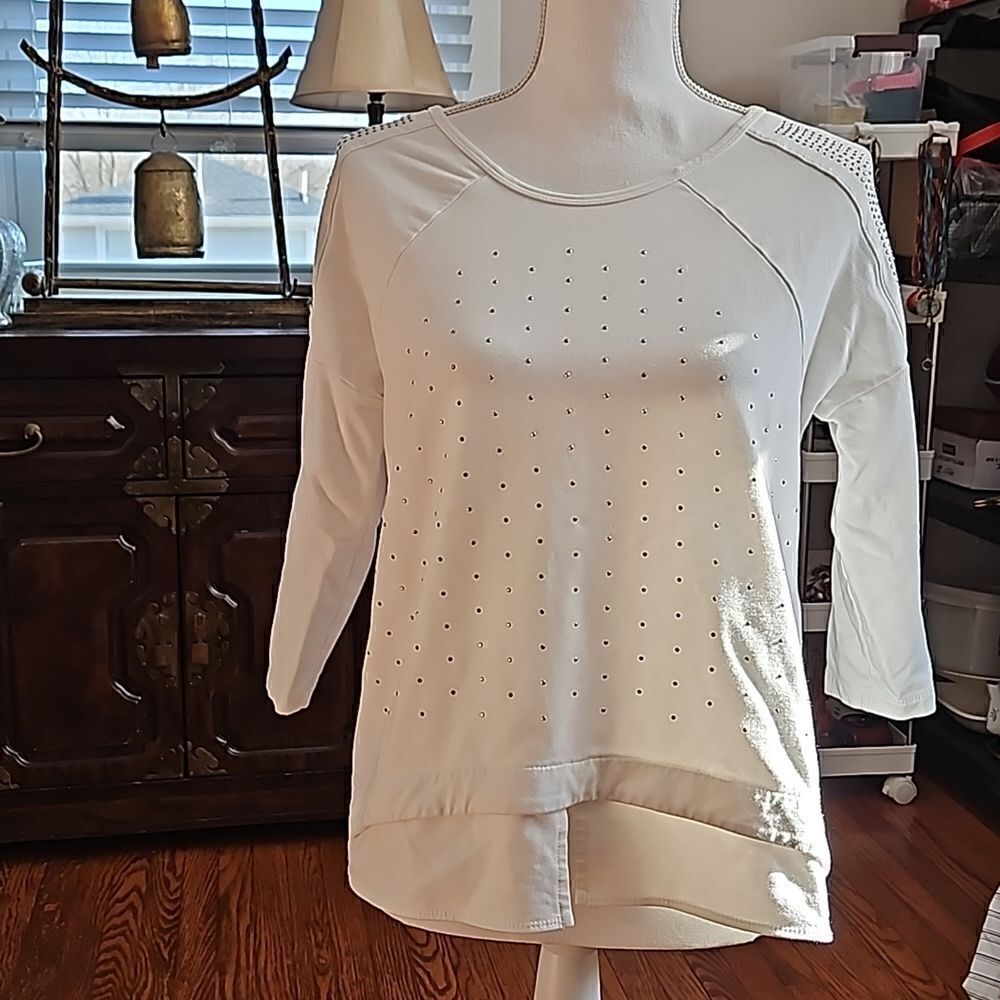 NEW Picadilly white top with silver studs - Picture 2 of 10